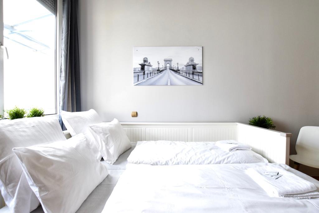 Standerd Apartment By Hi5 - Lovag Family Suites Budapešť Exteriér fotografie