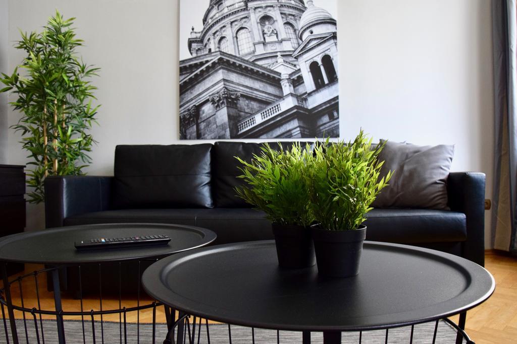 Standerd Apartment By Hi5 - Lovag Family Suites Budapešť Exteriér fotografie