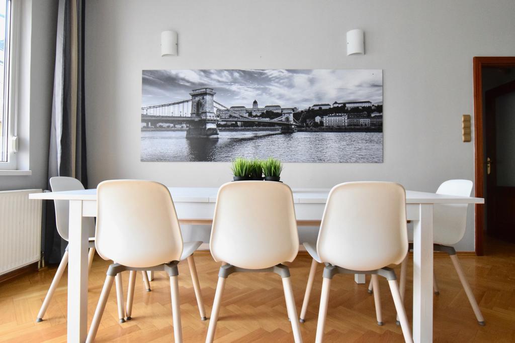 Standerd Apartment By Hi5 - Lovag Family Suites Budapešť Exteriér fotografie