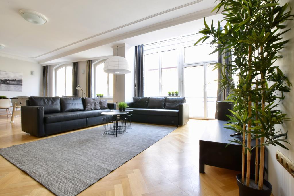 Standerd Apartment By Hi5 - Lovag Family Suites Budapešť Exteriér fotografie
