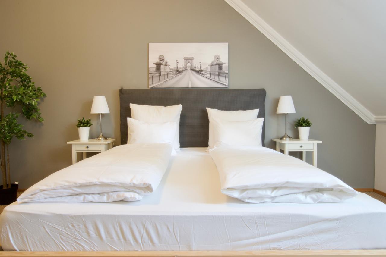 Standerd Apartment By Hi5 - Lovag Family Suites Budapešť Exteriér fotografie